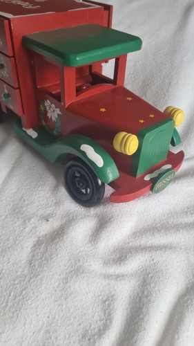 Adventskalender aus holz lkw - adventskalender, holz.
