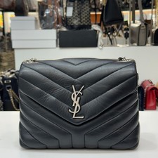 Saint Laurent Loulou gesteppt