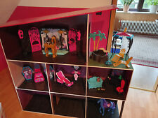Monster High Haus, Puppenhaus, Barbie Haus, Traumhaus, selbst gebaut