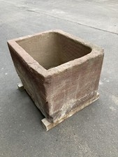 Historischer Sandsteintrog Brunnen Steintrog Naturstein Wassergrand Tränke