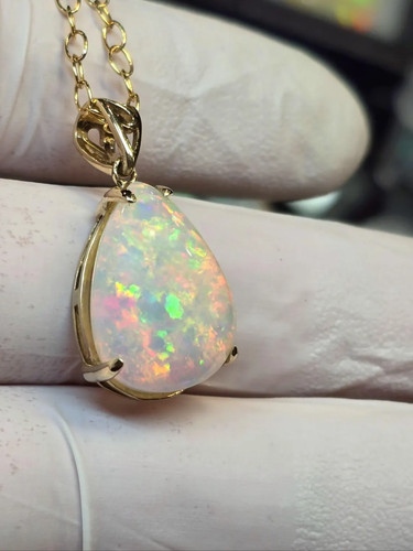 Birne cabochon weiß feueropal - birne,