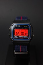 Casio F91W-1YEG Uhr mit rotem