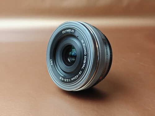 Olympus zuiko 42mm ez - m.zuiko,