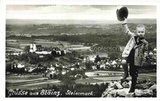 Stainz  Steiermark AT Kleiner Junge Trachten Panorama Blick ins Tal
