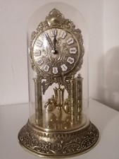 Traditionelle Vintage-Tischuhr