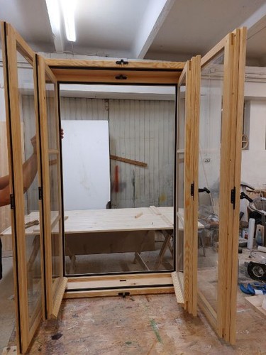 HOLZFENSTER