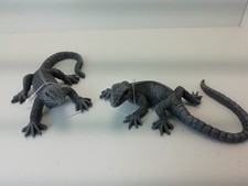 2x Eidechse Echse Polyrisin Deko Garten 13 cm grau gecko  Leguan