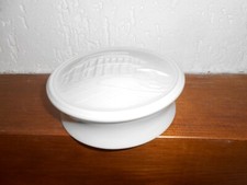 Porzellandose, Hersteller