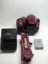 Nikon D3300 24.2MP, Spiegelreflexkamera Rot Body/Gehäuse, ca. 8413 Auslösungen