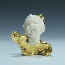 Kleiner Stuck-Engel mit