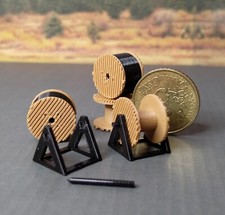 Große Kabeltrommeln im Set