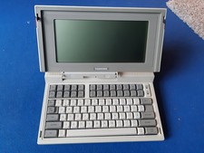 Laptop Toshiba T1100 Personal Computer