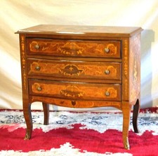 Kommode Ahorn mit Wurzelholzeinlagen intarsiert