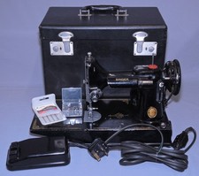 Vintage Singer Featherweight