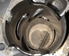 Simson 60 ccm 4kanal Zylinder ca 8-9ps( muss ausgebessert werden)