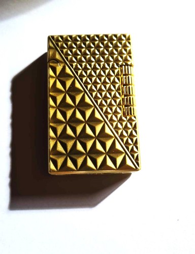 Luxus feuerzeug gold - luxus, feuerzeug/gold