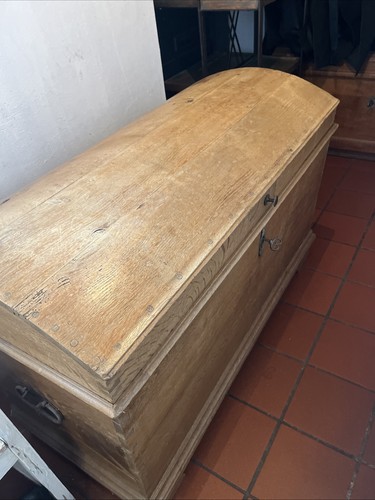 Truhe aus massivem - massivem, holz