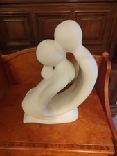 Keramik Skulptur Gilde weiß Kniendes und küssendes Paar 42 cm Höhe