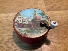 alte Spieldose mit Kurbel