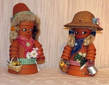 Niedliche Tontopf-Figuren für