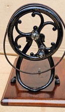 Willcox & Gibbs Kettenstich Nähmaschinenfuß und Handkurbel nur mit Riemen