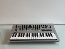 KORG Minilogue POLYPHON Analog Synthesizer Musikgeräte