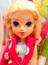 Moxie Girlz, Rainful Color