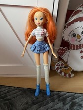Winx Club Bloom Basic Puppe