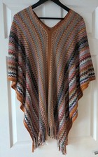MISSONI Cape PONCHO mit Zickzackmuster Quastenrand Wollmischung 