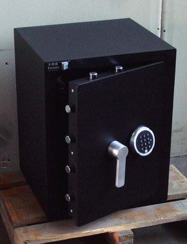 Tresor ecb grad en1143 1 - tresor, i