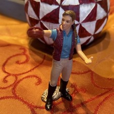 Schleich Pferdepflegerin Frau mit Weste Mensch  2013 Pferdehof Reitstall Reiten