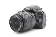 Nikon D3100 Digitalkamera Kamera + AF-S DX 18-55mm G II Objektiv | Refurbished