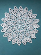 Tischdeckchen gehäkelt mit