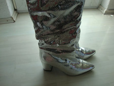 Glanz Glitzer Stiefel silber mit Absatz Gr. 42 Damen Schuhe ungetragen neu