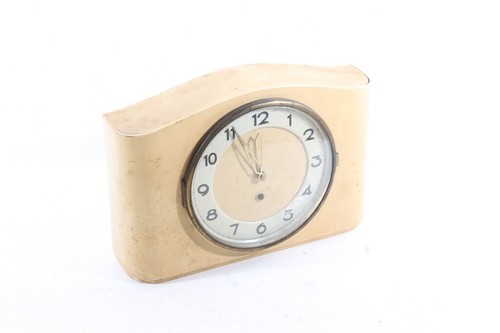 Alte wanduhr uhr - uhr, vintage