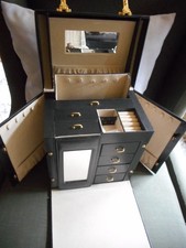 Schmuckkoffer / Schmuckkasten