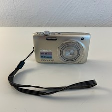 Nikon Coolpix S3100 / Pocketkamera / Silber / 14 Megapixel / 5x Zoom / Händler