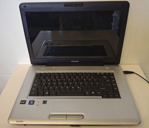Toshiba satellite l450d 6 - toshiba,