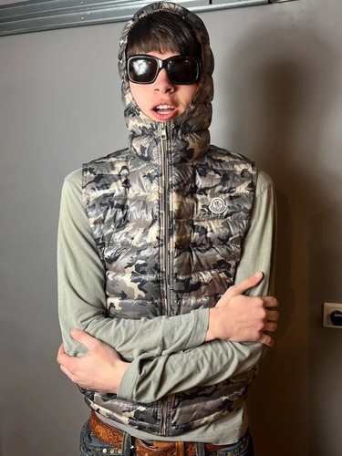 Moncler camo daunenweste weste - moncler,