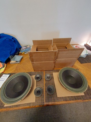 Bose 501 speakers set - bose,