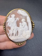 Kamee Brosche, Legierung