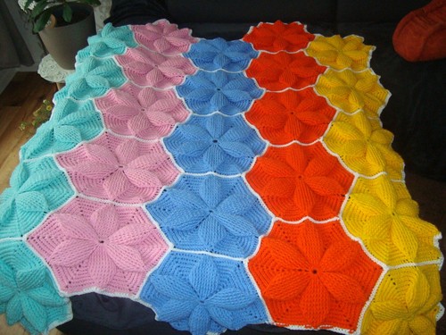 Häkeldecke blütenmuster - häkeldecke,