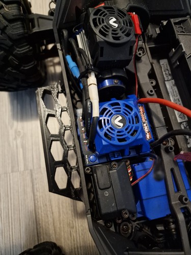 Traxxas maxx nerf - maxx,