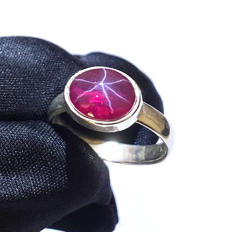 Pink star sapphire - lab, created