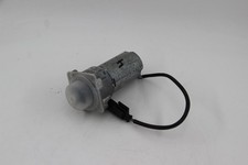BMW E39 520i-540i M5 E38 728i-750iLS Zusatzwasserpump Wasserventil 64118375237 