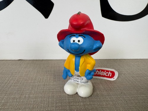 Schleich pre school - schleich, smurfs