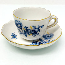 Meissen Blaue Blume Insekten Gold Mokkatasse 2 tlg, 1. Wahl Aquatinta