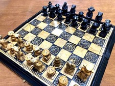 Antikes handgefertigtes Stein