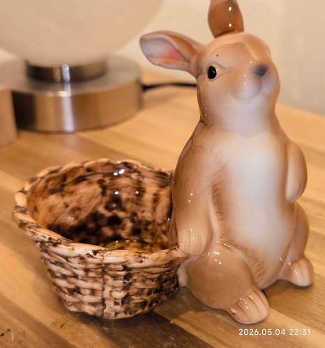 Osterhäschen mit korb - osterhäschen,