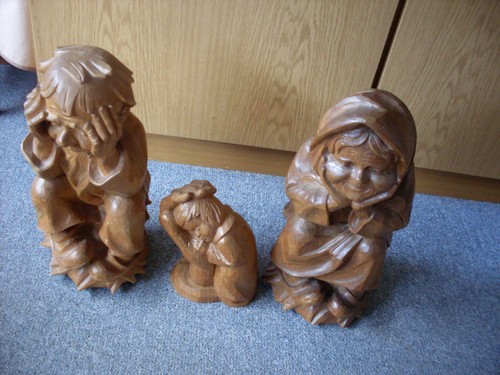 Handgeschnitzte holzfiguren - 3,